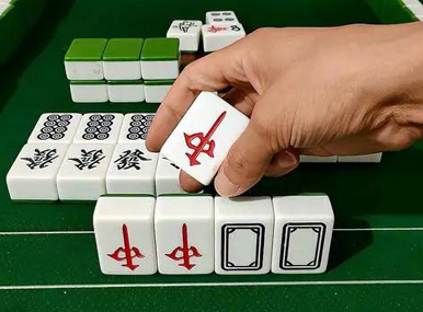 普通牌飞针，当下娱乐科技迭代出的新式麻将技法